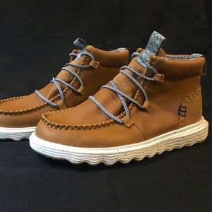 Womens Reyes Boot Leather Tobacco Brown Chukkas